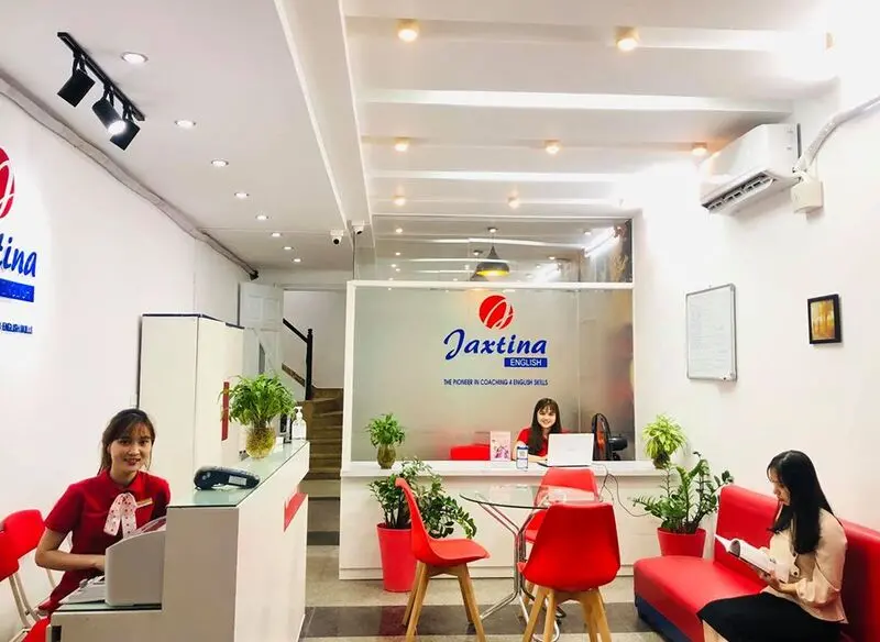 Jaxtina tưng bừng khai trương cơ sở Bạch Mai