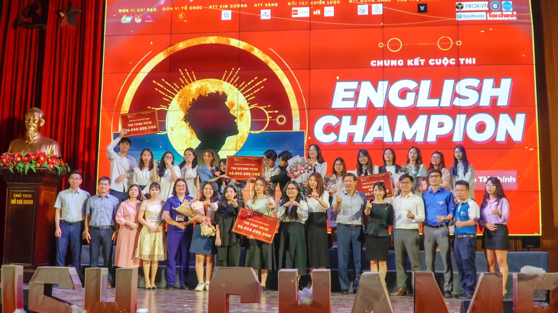 Jaxtina tài trợ và bảo trợ chuyên môn cuộc thi English Champion 2023 Học viện Tài chính