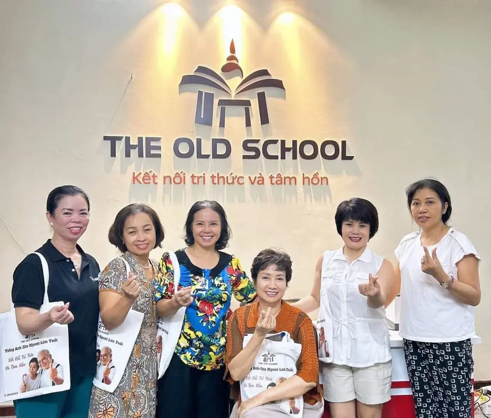 học tiếng anh cho người lớn tuổi ở hà nội học tiếng anh cho người lớn tuổi ở hà nội