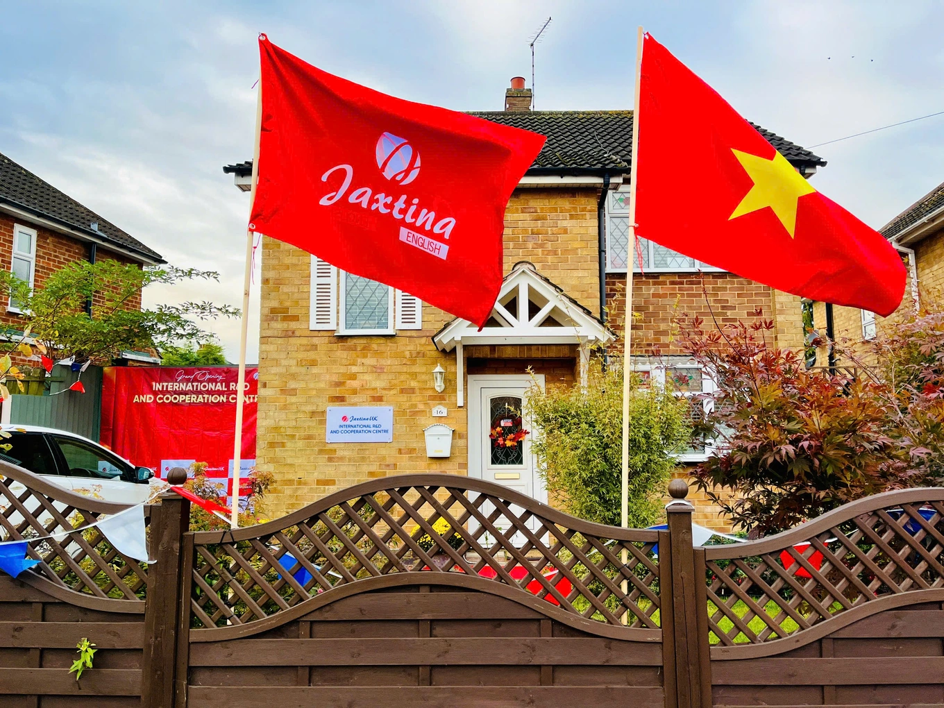 Jaxtina English ra mắt trung tâm nghiên cứu phát triển và hợp tác quốc tế tại Anh