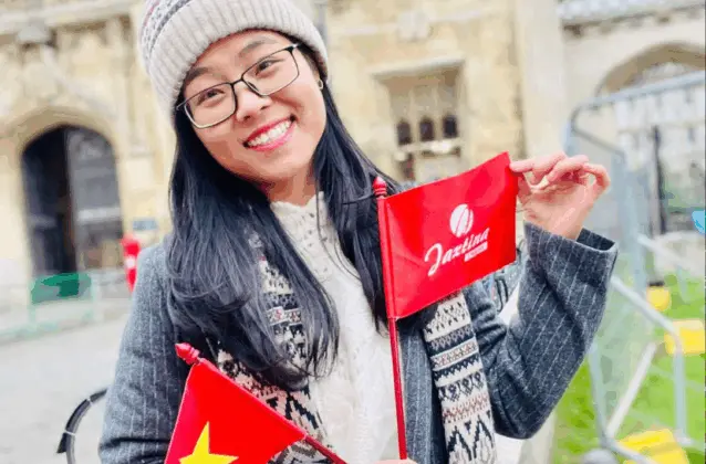 Học TOEIC Bao Nhiêu Tiền? Cập Nhật Giá 2025 Tiết Kiệm 50%