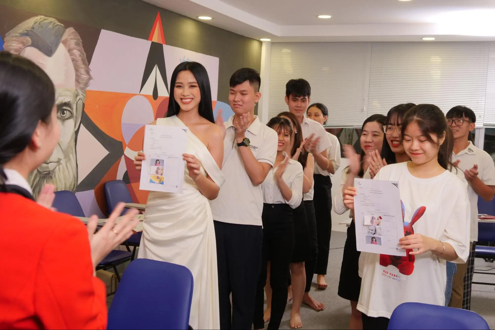 Học TOEIC 4 Kỹ Năng Ở Đâu Uy Tín? Hướng Dẫn Chọn Trung Tâm, Lộ Trình Và Kinh Nghiệm Thực Tế 7 TOEIC 4 kỹ năng là kỹ năng vô cùng quan trọng hiện nay