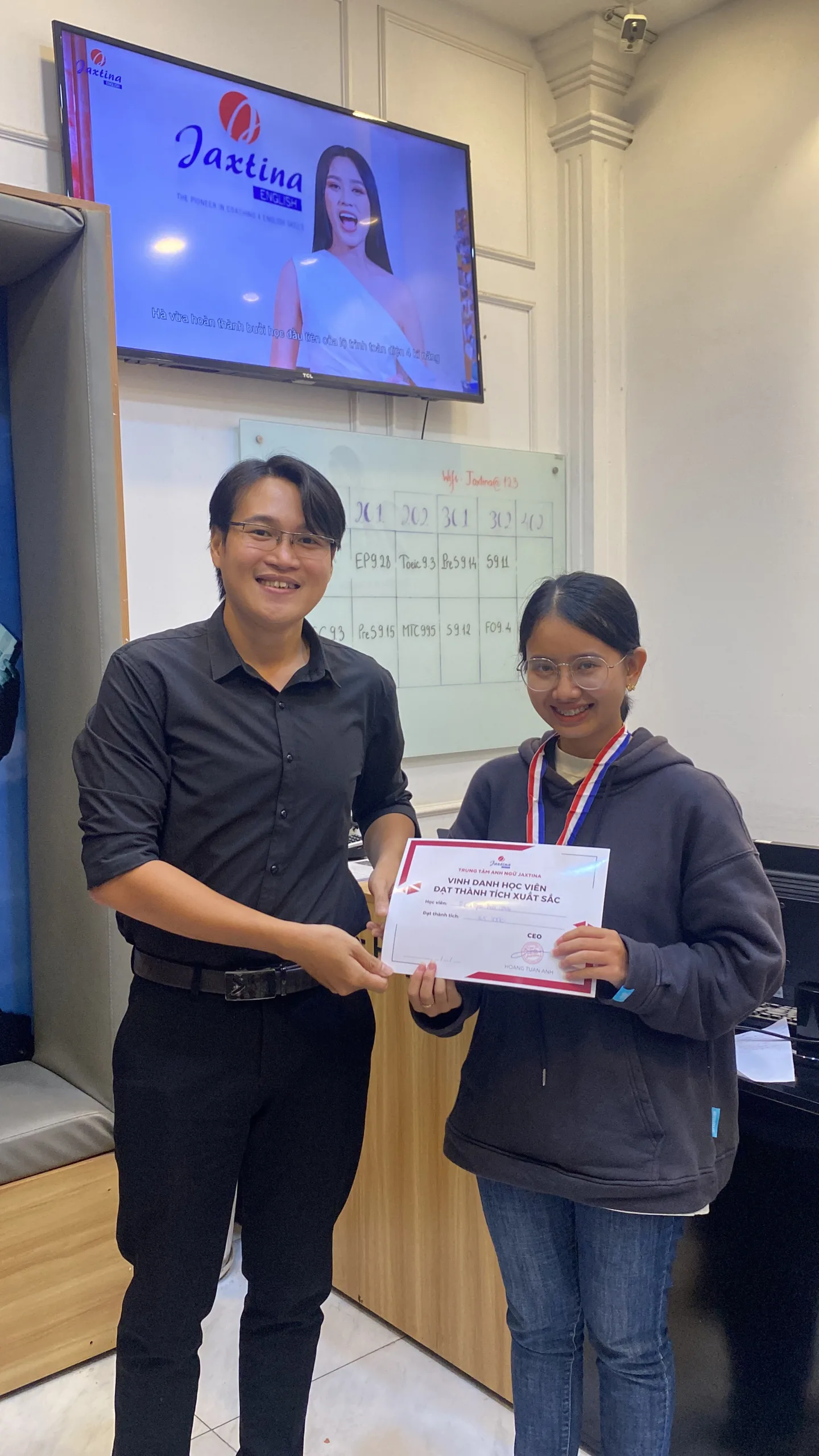 Xuất sắc vượt aim TOEIC cùng Lê Ngọc Bảo Trân