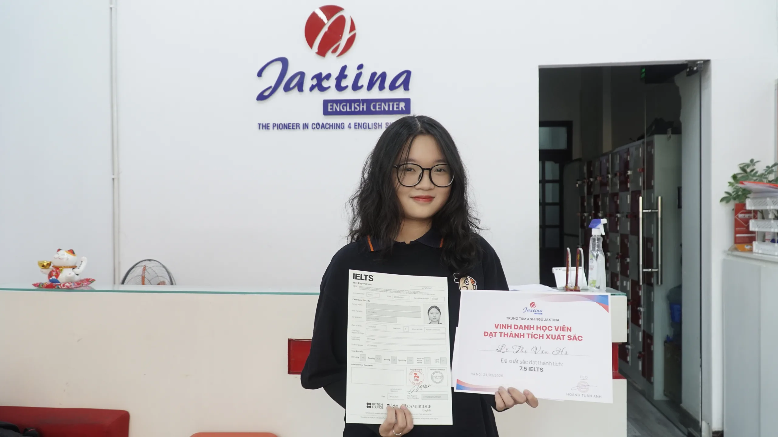 Lập cú đúp 8.5 ở kỹ năng Listening và Reading – Học viên Vân Hà đạt 7.5 IELTS ngay lần thi đầu tiên