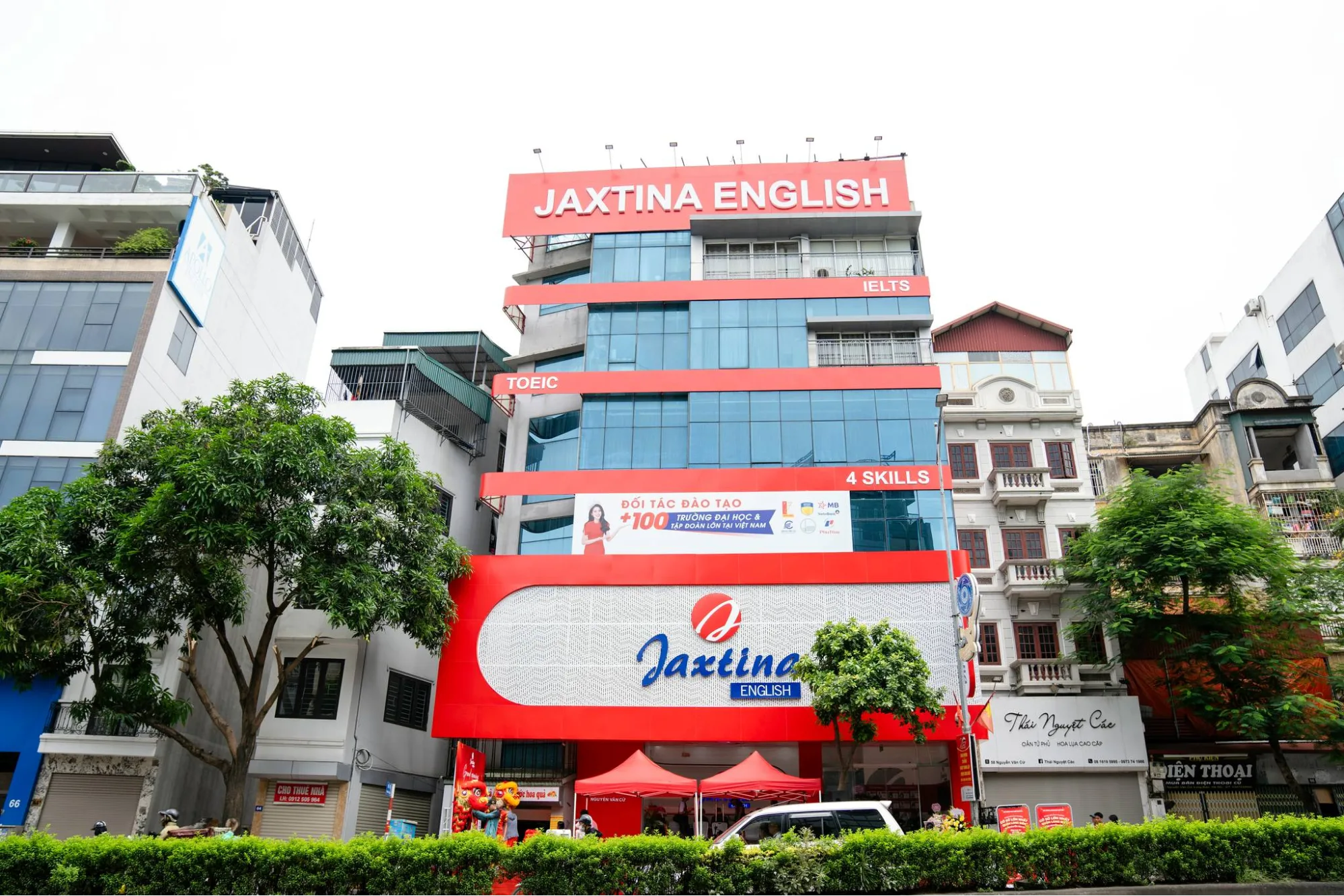 Jaxtina lừa đảo