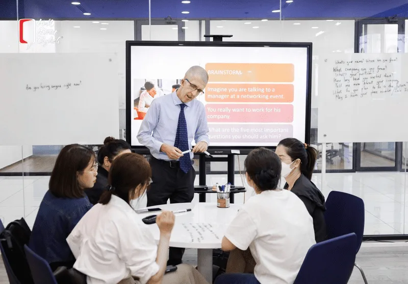 jaxtina trung tâm dạy tiếng anh giao tiếp tphcm