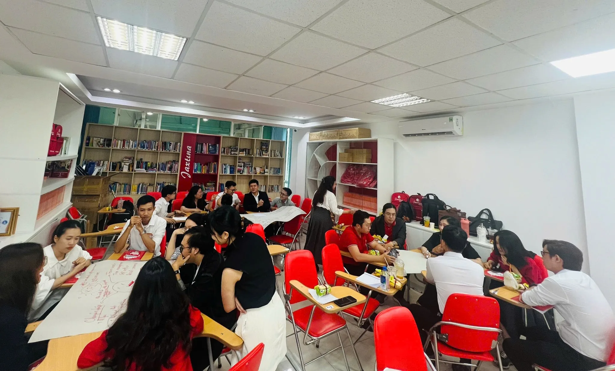 [HN/HCM] Tuyển dụng Giáo viên tiếng anh dạy khối doanh nghiệp – B2B